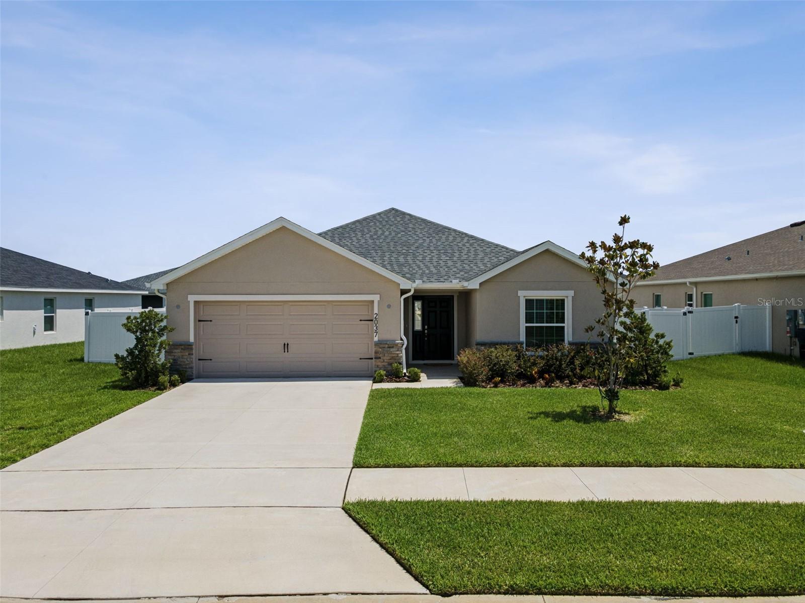 2037 SUMMERLAKE DRIVE