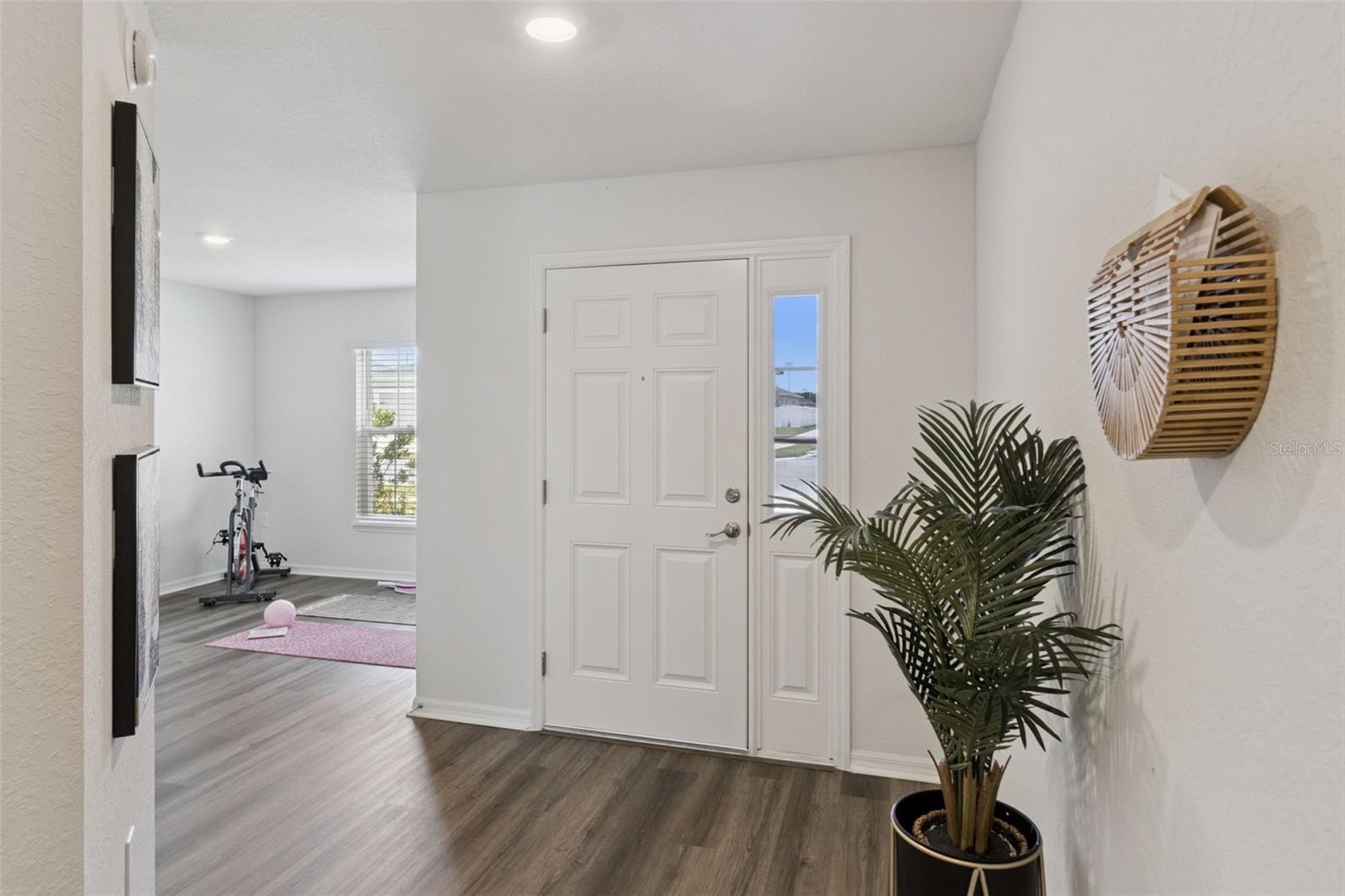 2037 SUMMERLAKE DRIVE