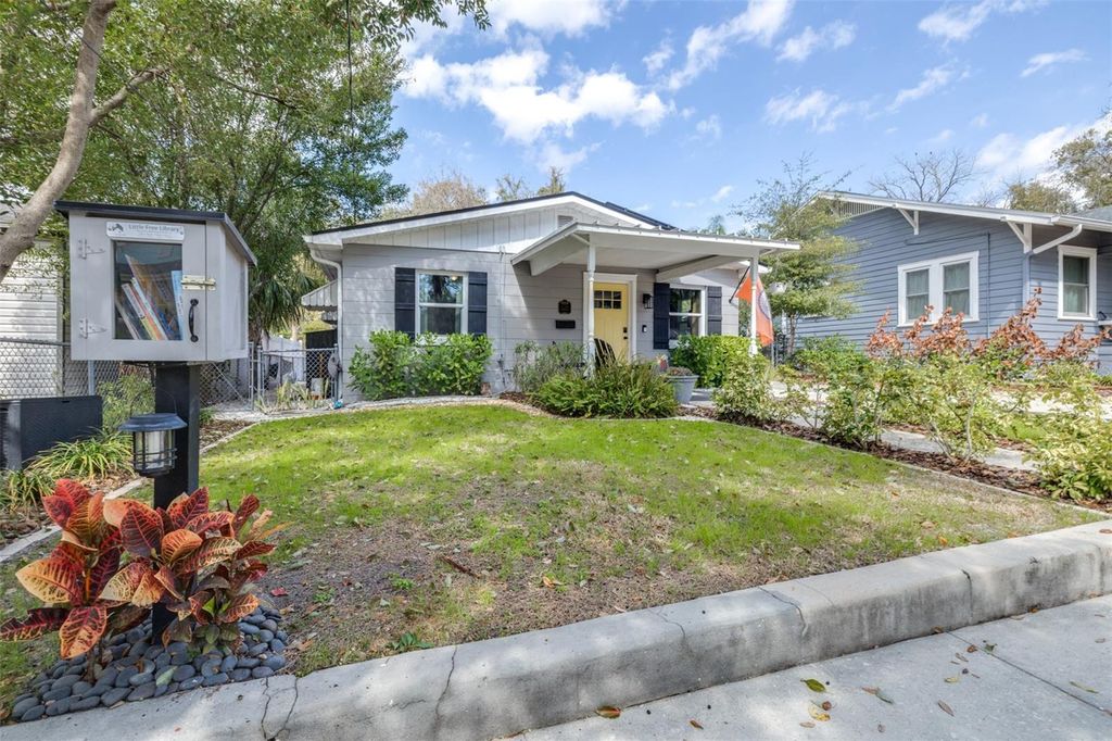 Photo of 315 W Lambright Street, Tampa, FL 33604 (MLS # TB8478576)