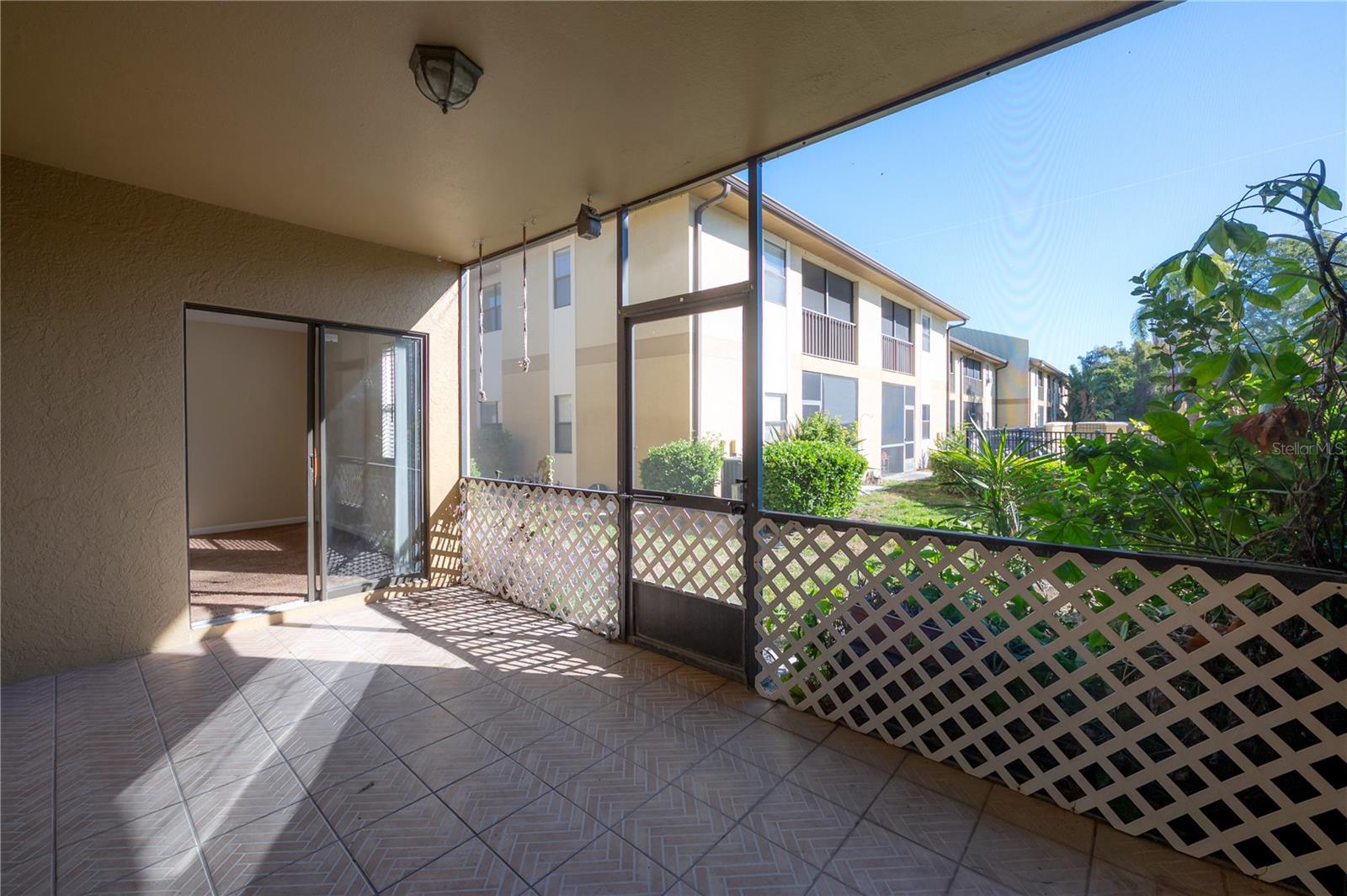 BELLA VISTA ON LAKE - Residential Lease