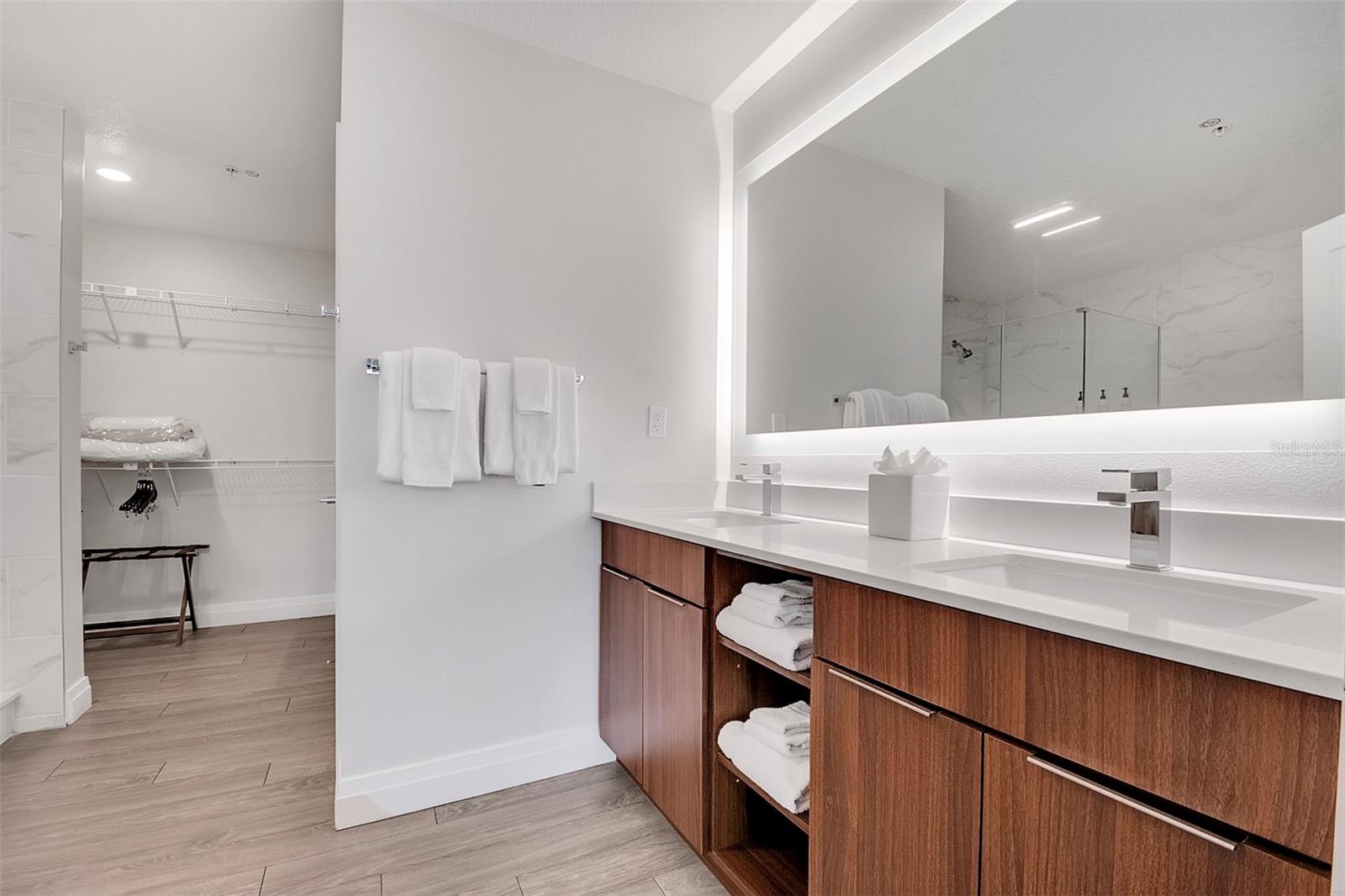 GROVE RESIDENCE & SPA HOTEL CONDO II - Residential