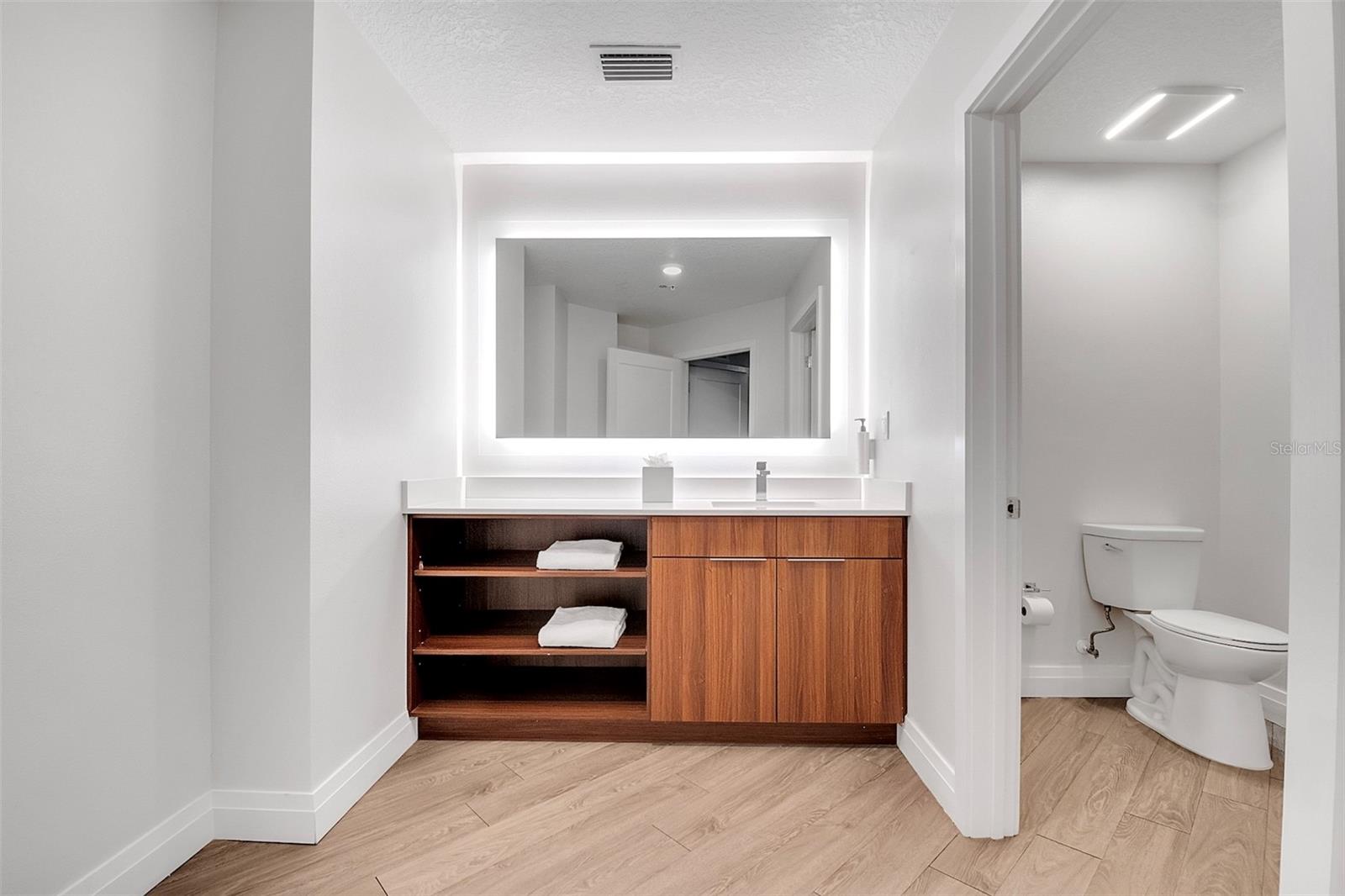 GROVE RESIDENCE & SPA HOTEL CONDO II - Residential