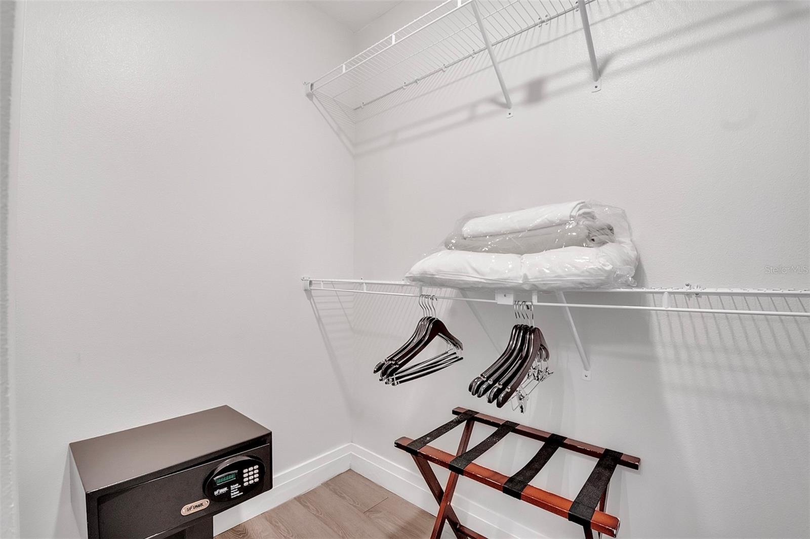 GROVE RESIDENCE & SPA HOTEL CONDO II - Residential