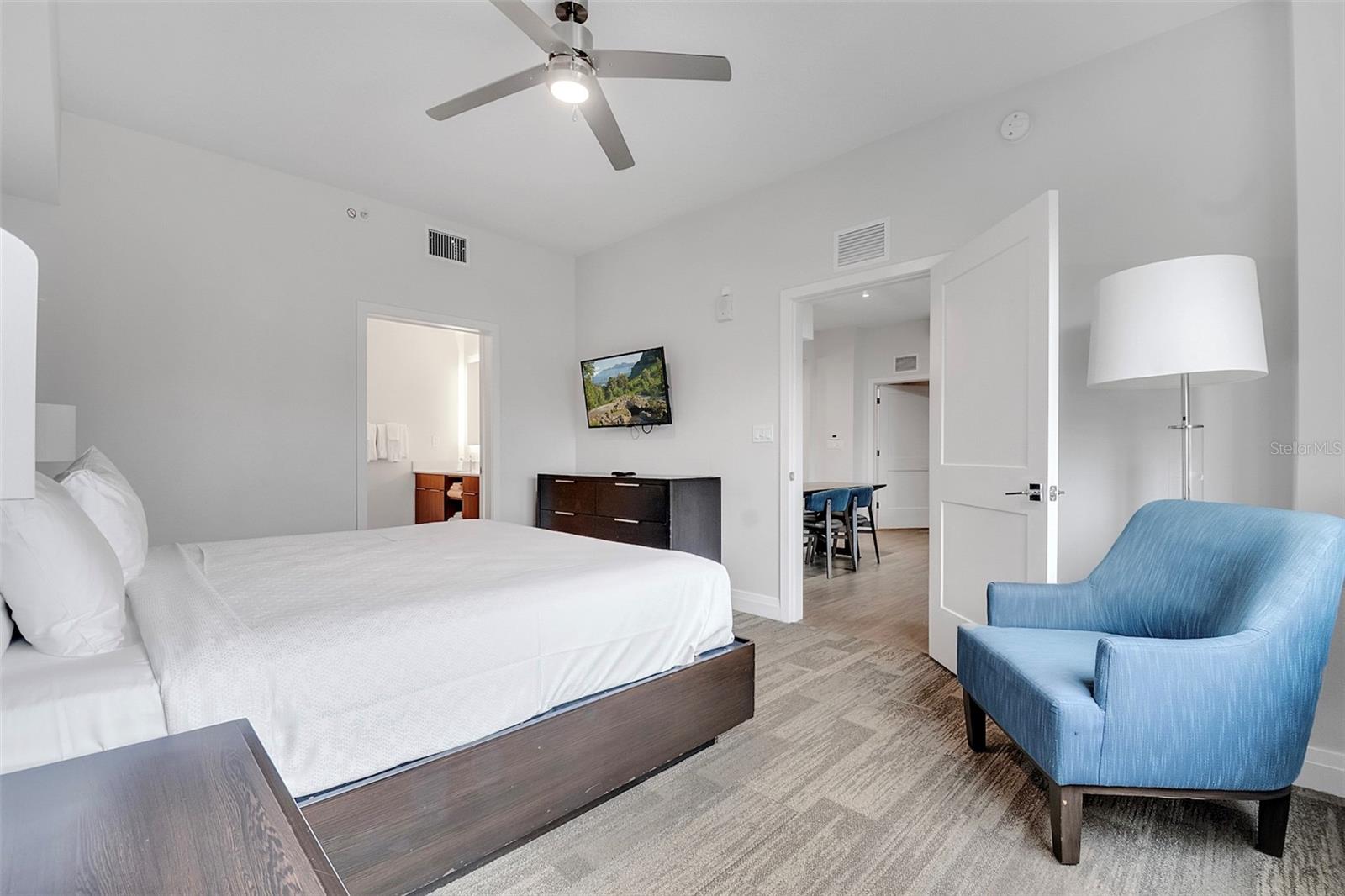 GROVE RESIDENCE & SPA HOTEL CONDO II - Residential