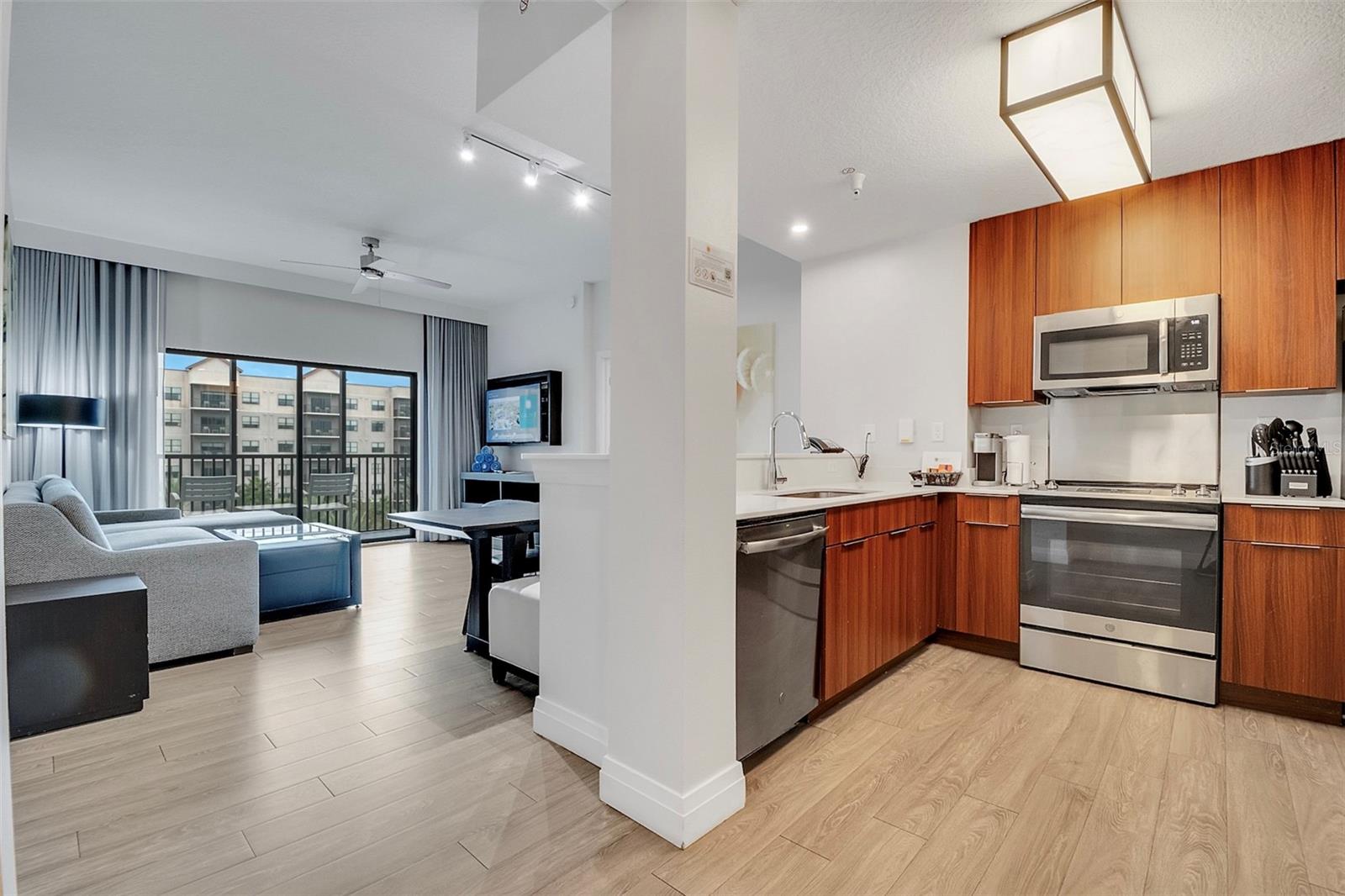 GROVE RESIDENCE & SPA HOTEL CONDO II - Residential