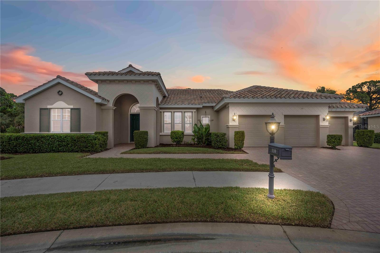 110 VICENZA WAY