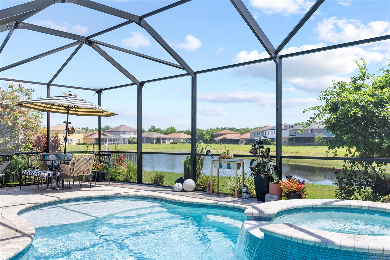 2829 MAPLE BROOK LOOP