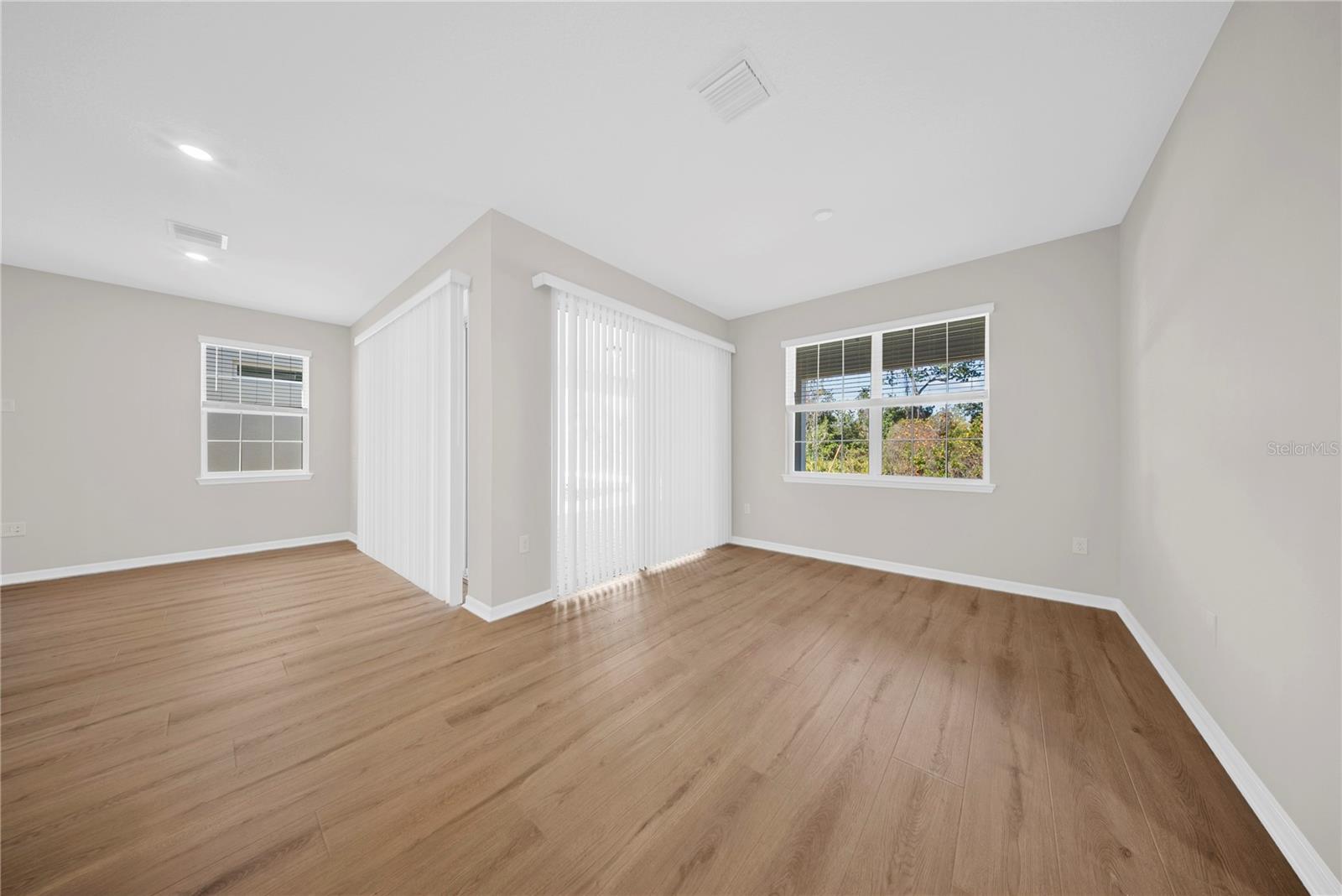 PARKVIEW RESERVE - Residential Lease