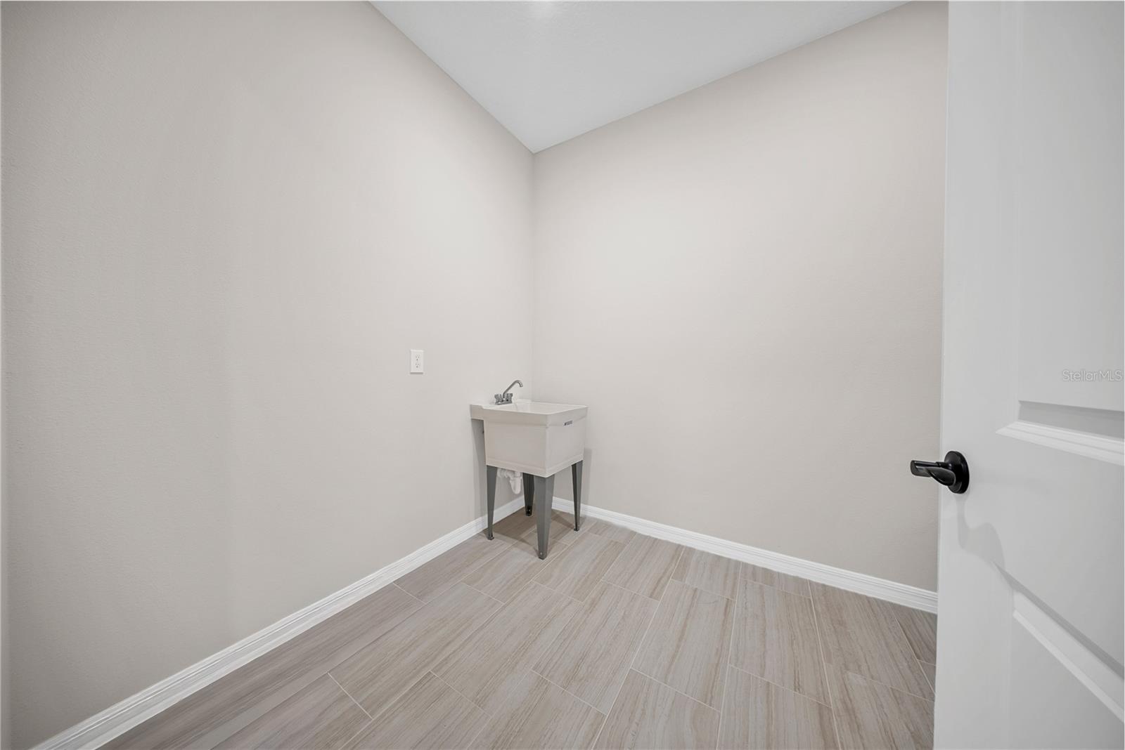 PARKVIEW RESERVE - Residential Lease