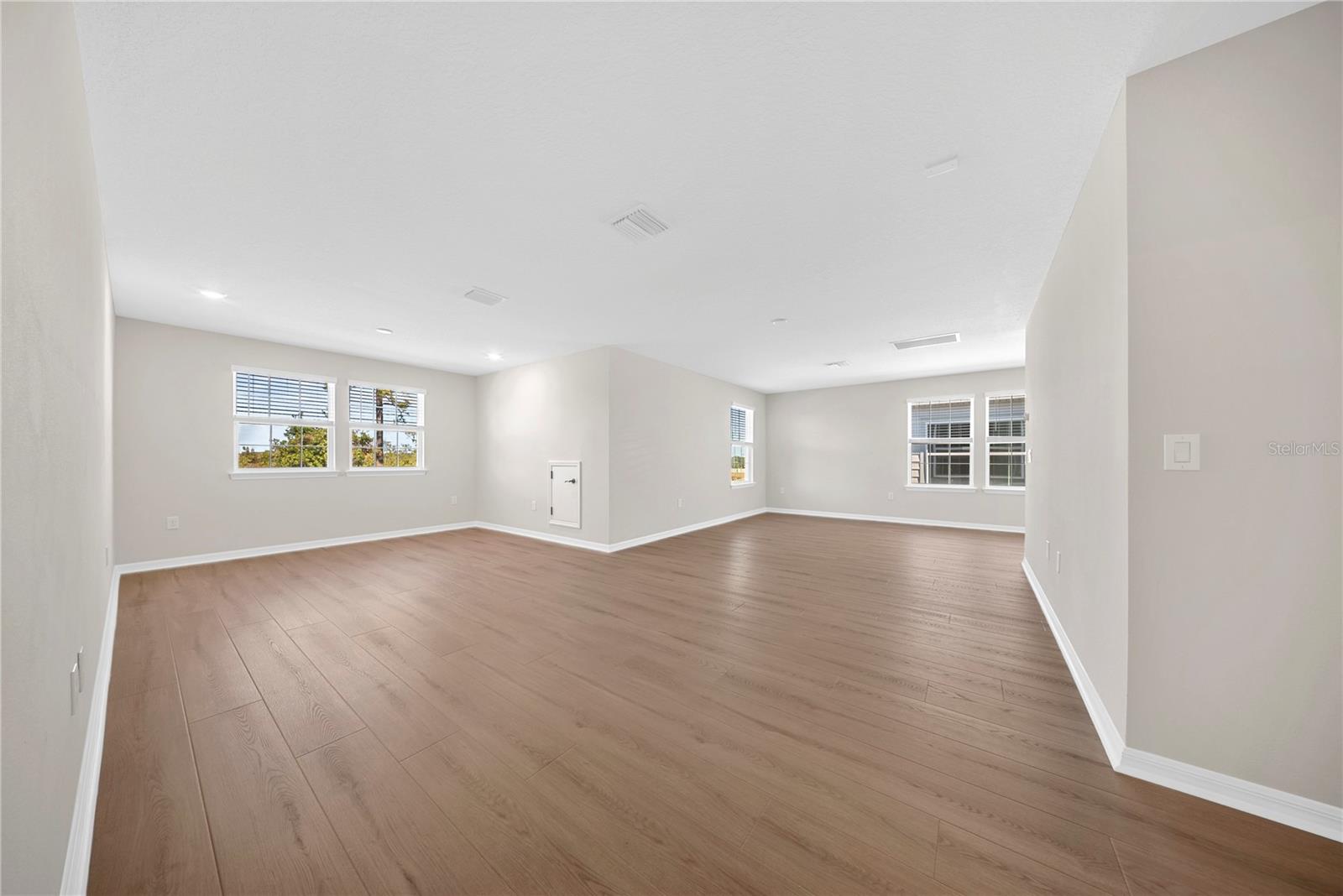 PARKVIEW RESERVE - Residential Lease