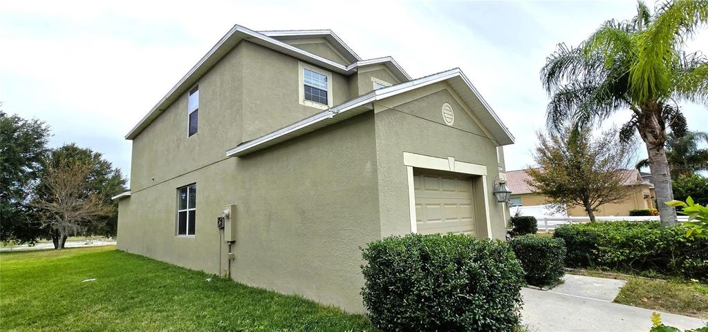 Photo of 2432 Cumberland Cliff Drive, Ruskin, FL 33570 (MLS # TB8419121)