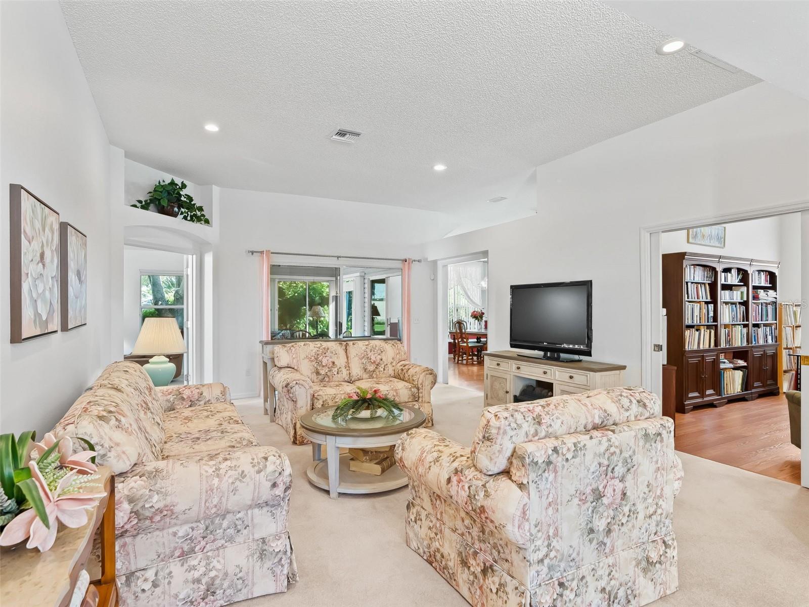 1505 LAVACA LANE
