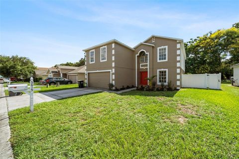 A home in LAKELAND