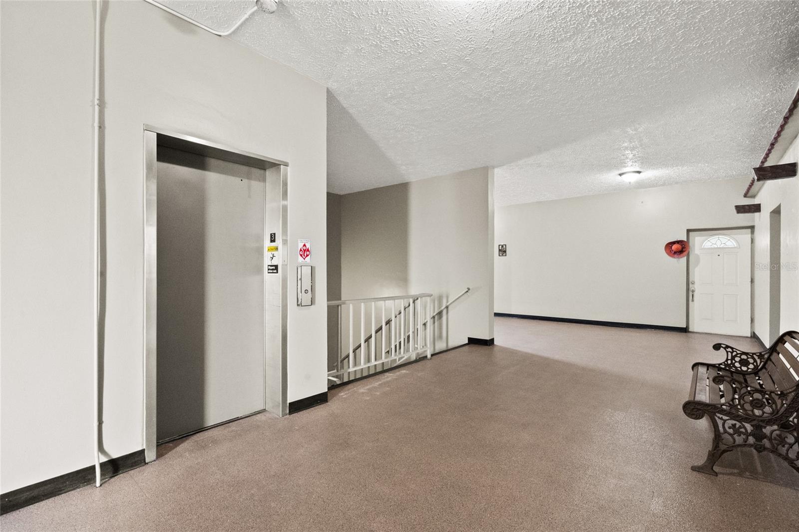 ON TOP OF THE WORLD - Residential