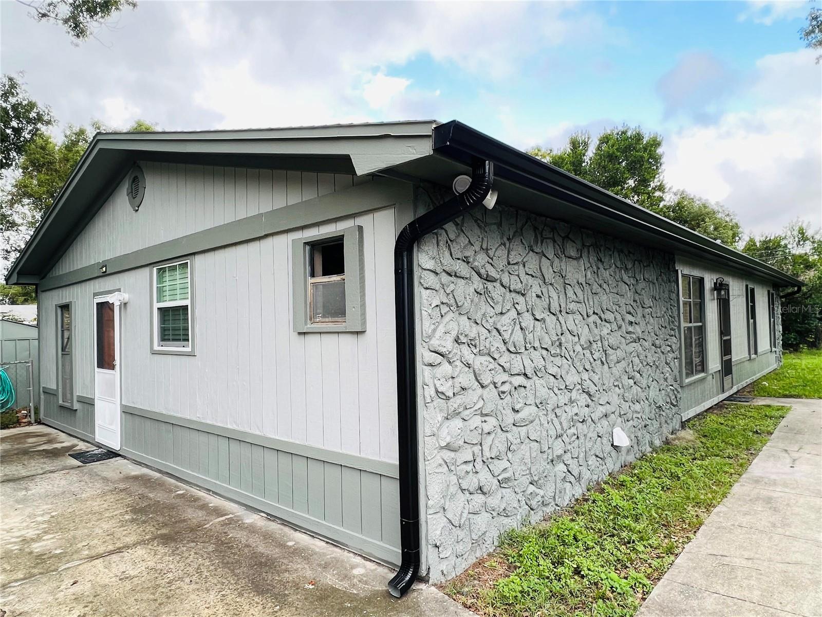 7925 NAPOLEON STREET