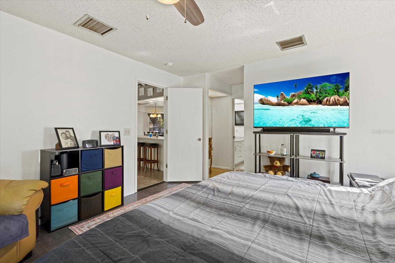 MANATEE OAKS - Residential