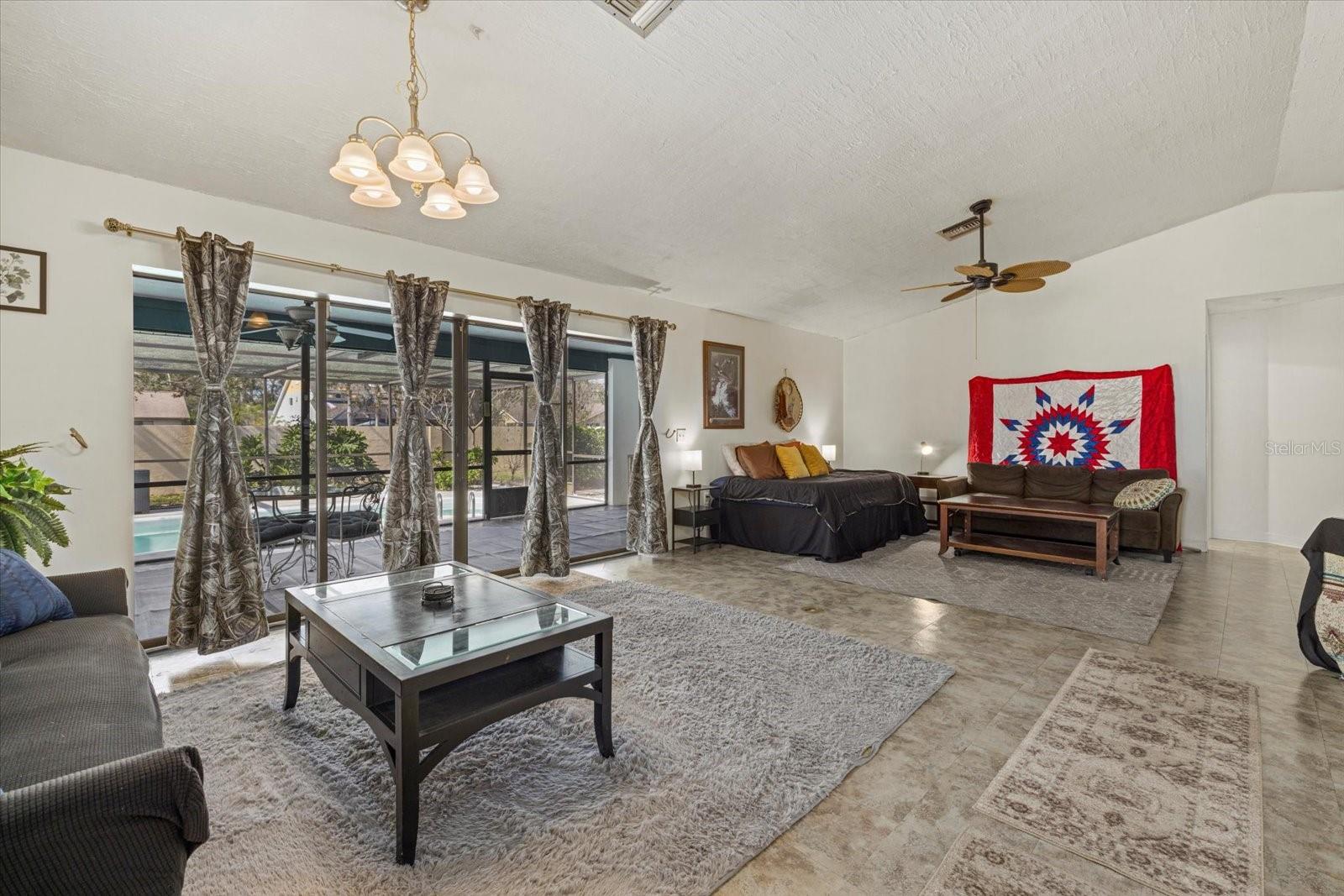 MANATEE OAKS - Residential