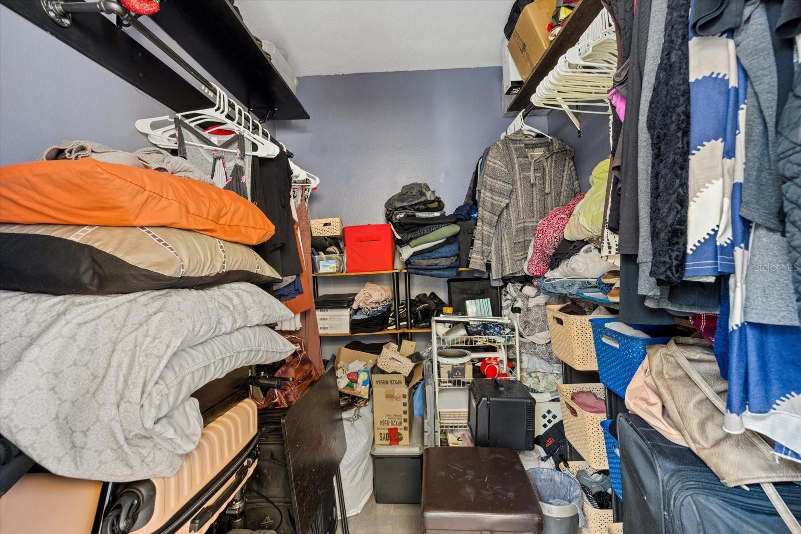 MANATEE OAKS - Residential