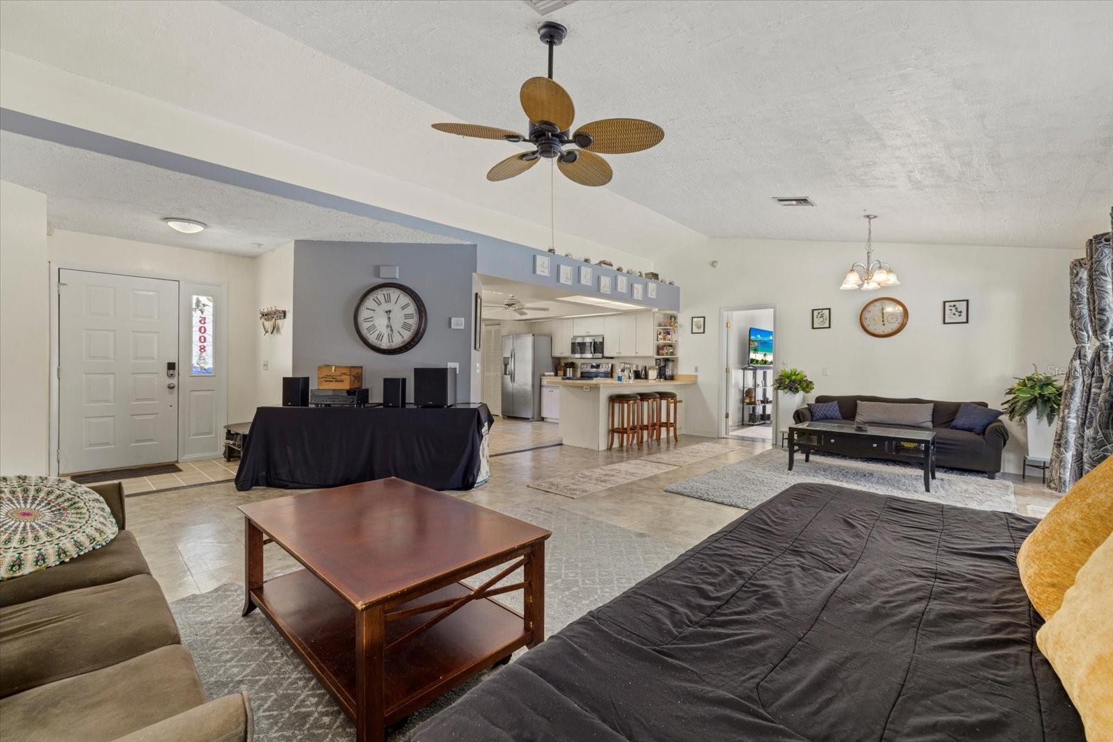 MANATEE OAKS - Residential