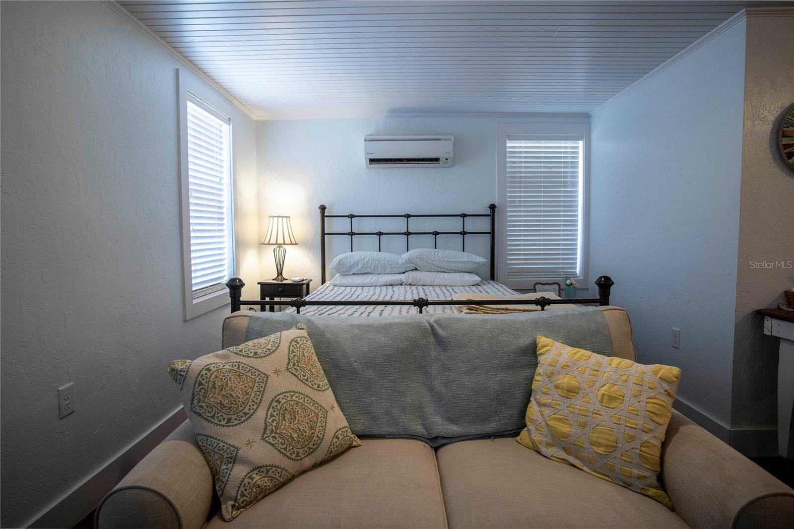 MOUNT DORA FEARON SUB - Residential Lease