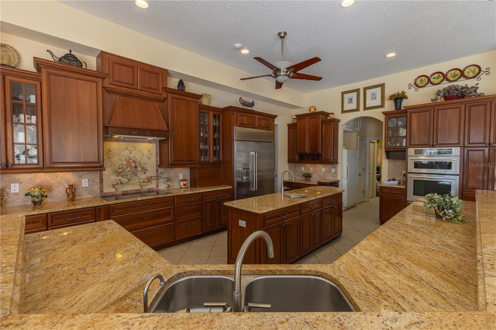 CANTERFIELD FARMS - Residential