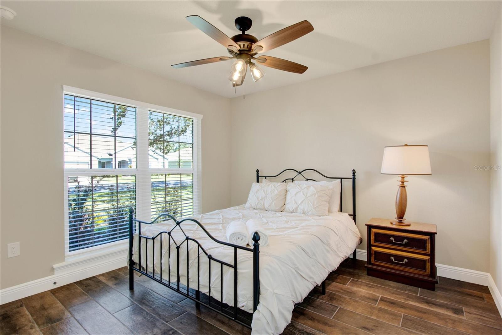 WHISP OAKS ESTATE PH 5-B - Residential Lease