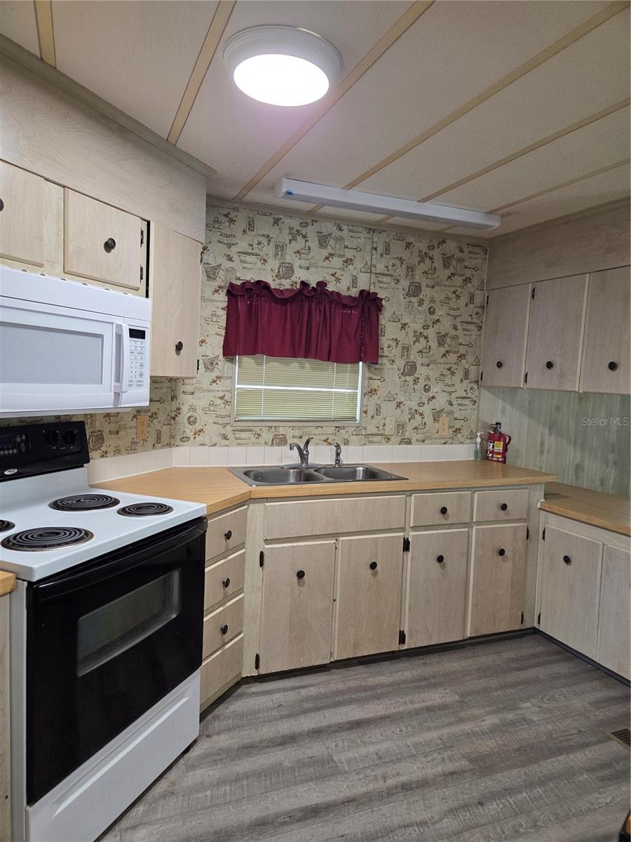 UNPLATTED - Residential Lease