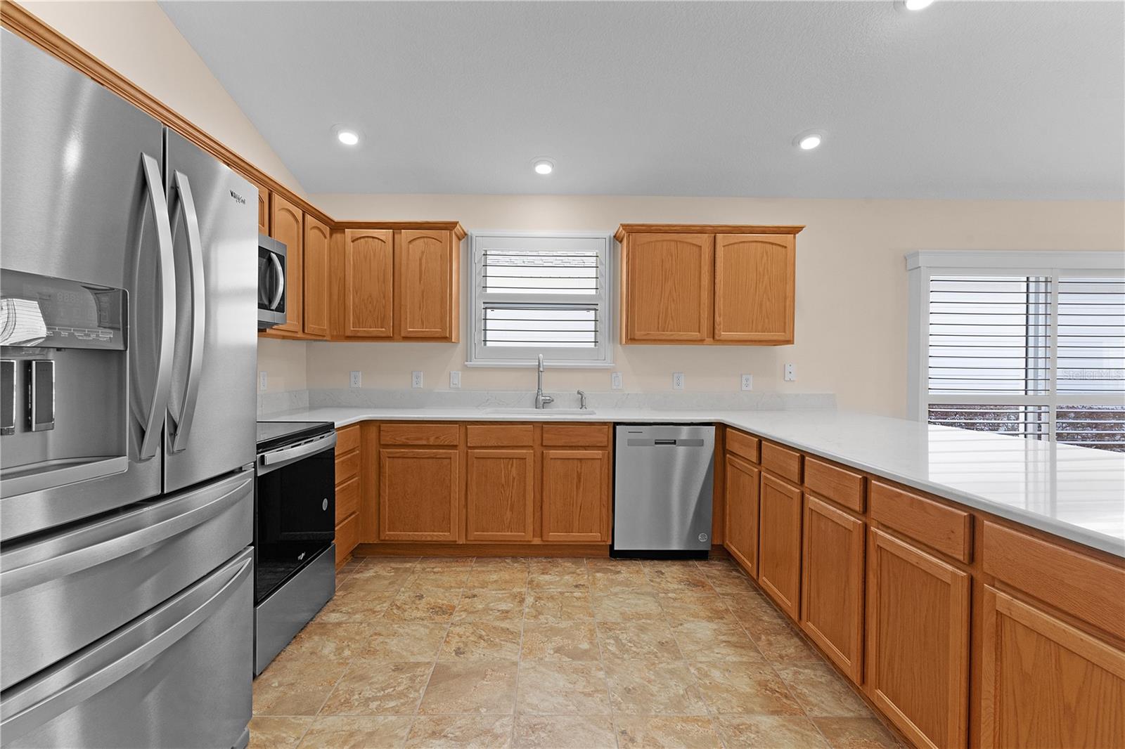 446 FLOSSMOOR COURT