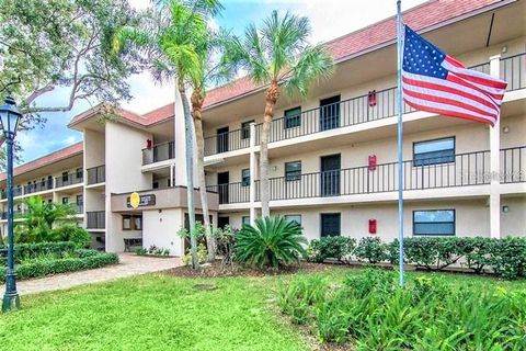104 CAPRI ISLES BOULEVARD 303 VENICE FL 34292