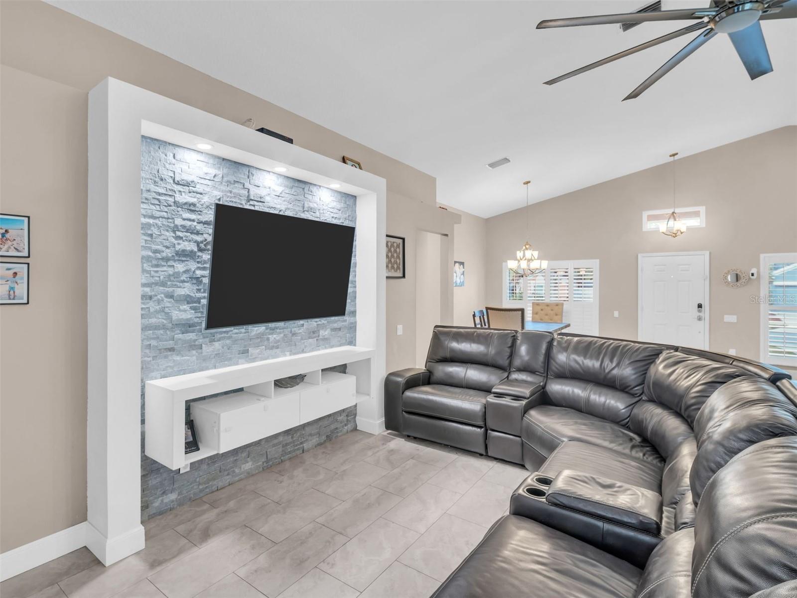 BRITTANY PARK - Residential