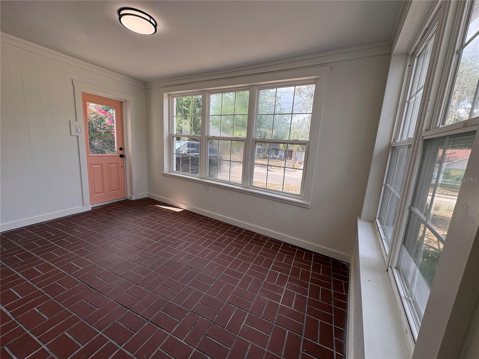 PARK HEIGHTS - Residential Lease