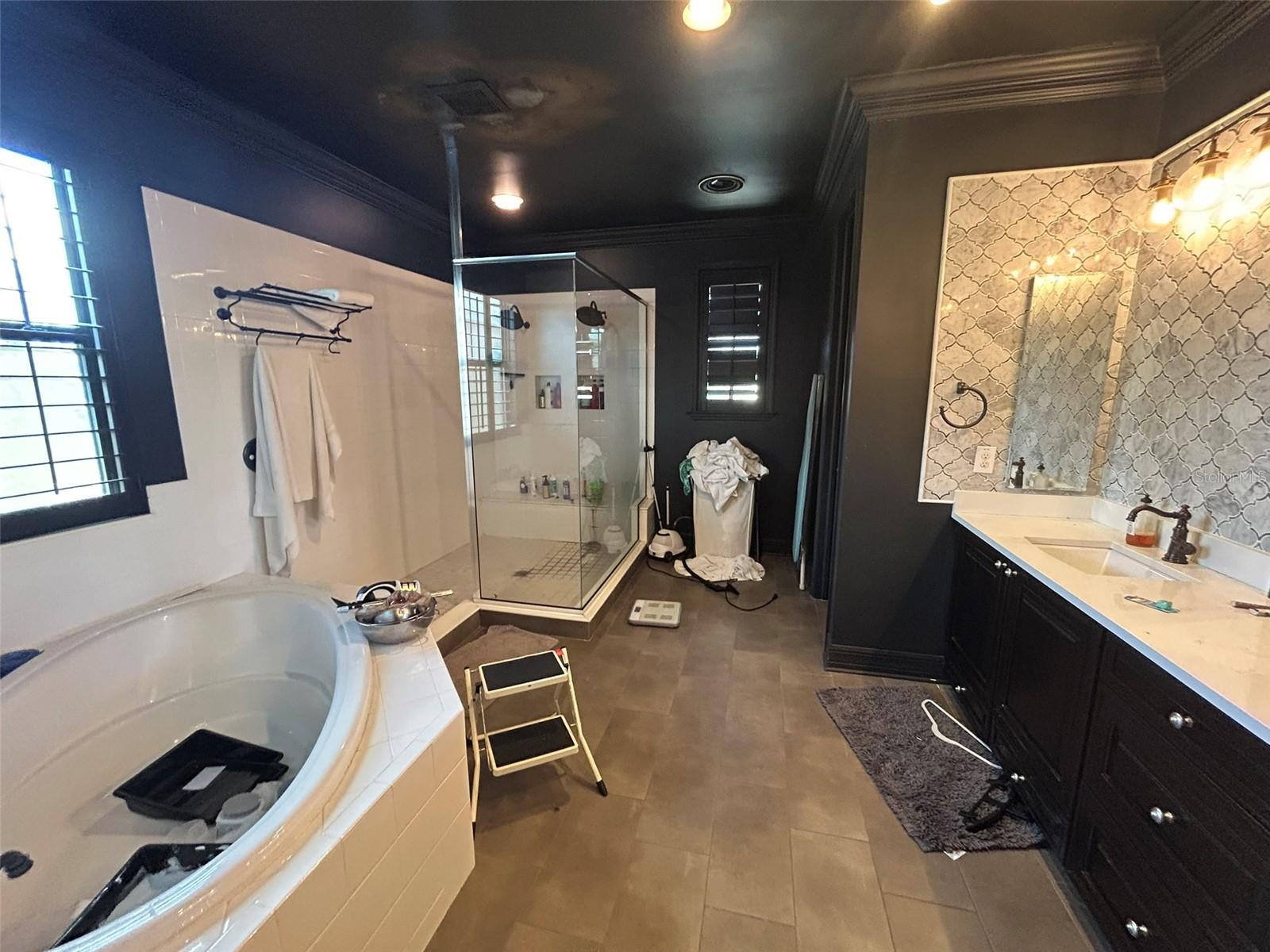 RETREAT AT CARROLLWOOD - Residential