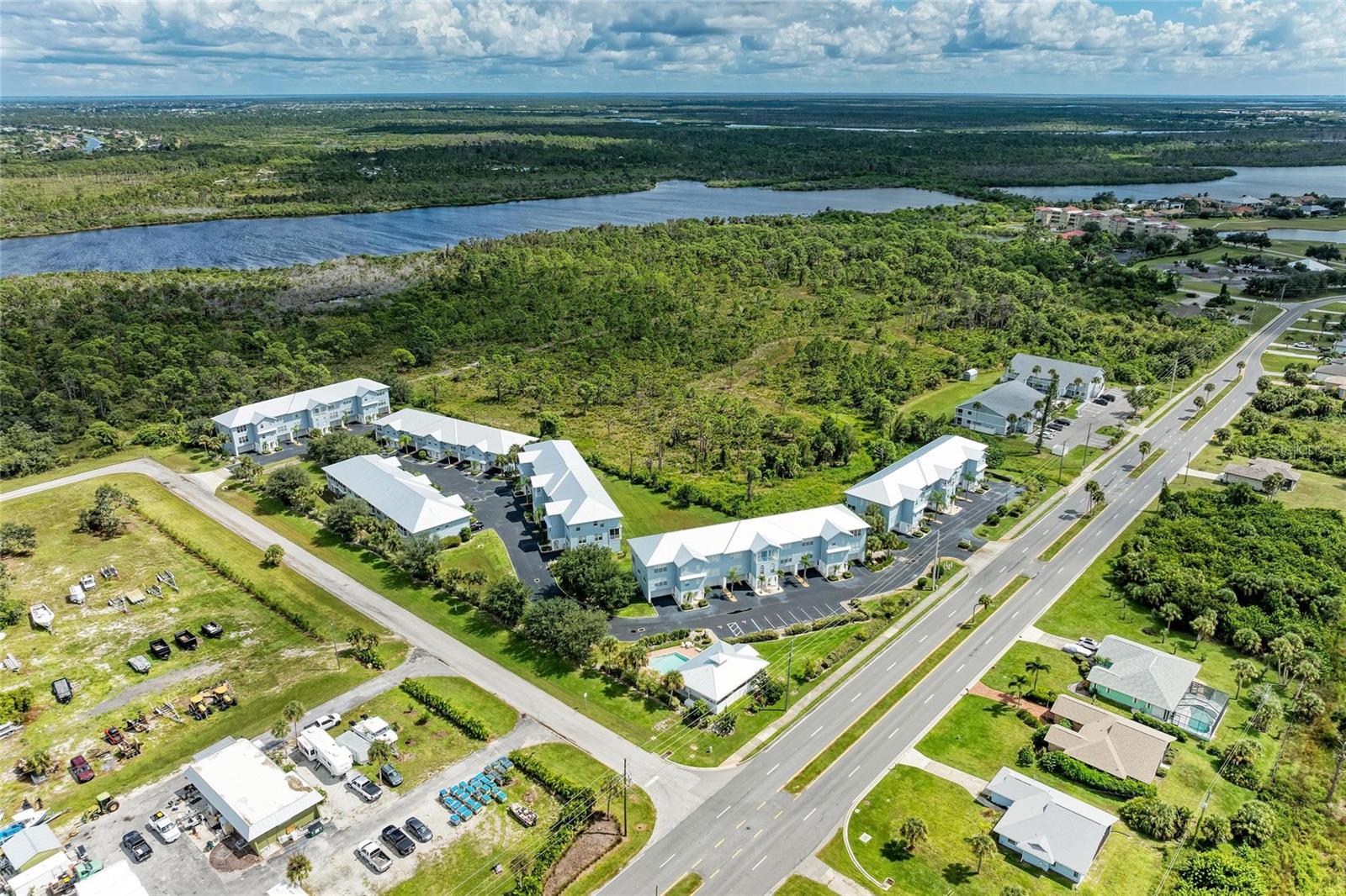 TOWNHOUSES/CAPE HAZE - Residential