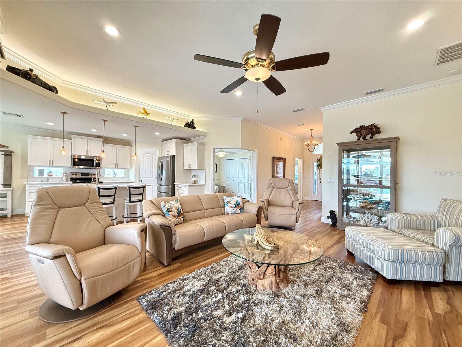 SUN N LAKE - Residential