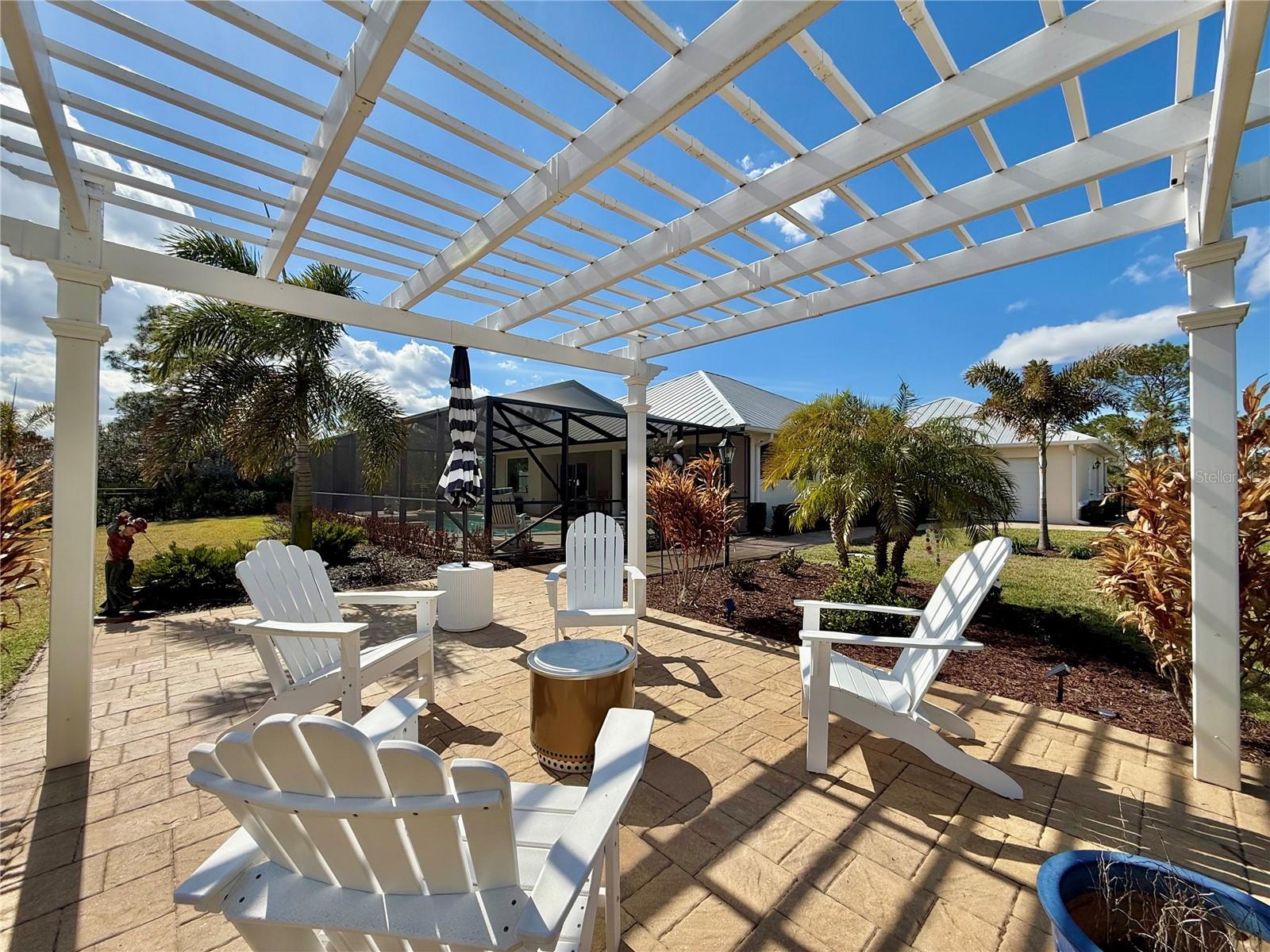 SUN N LAKE - Residential