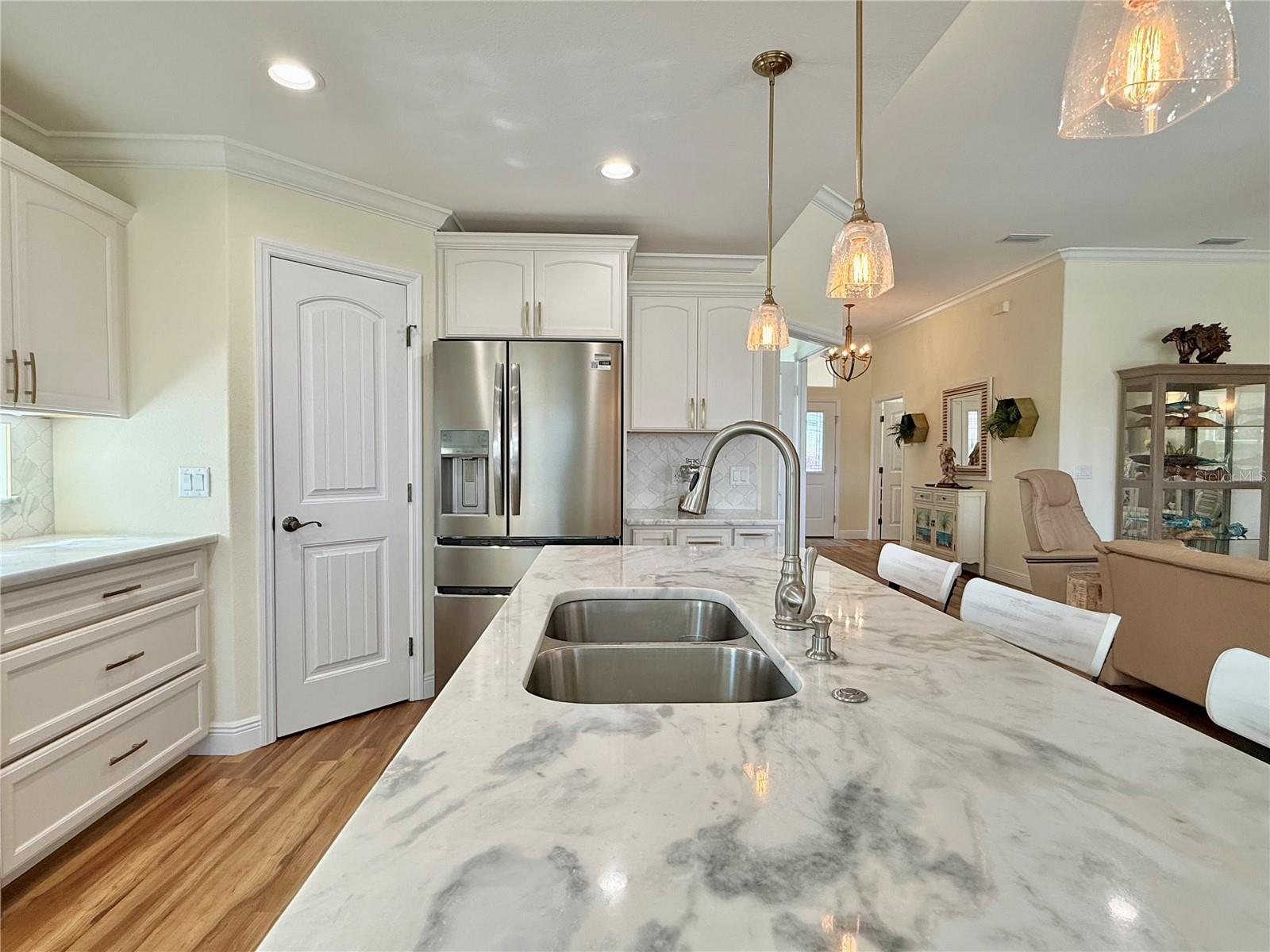 SUN N LAKE - Residential