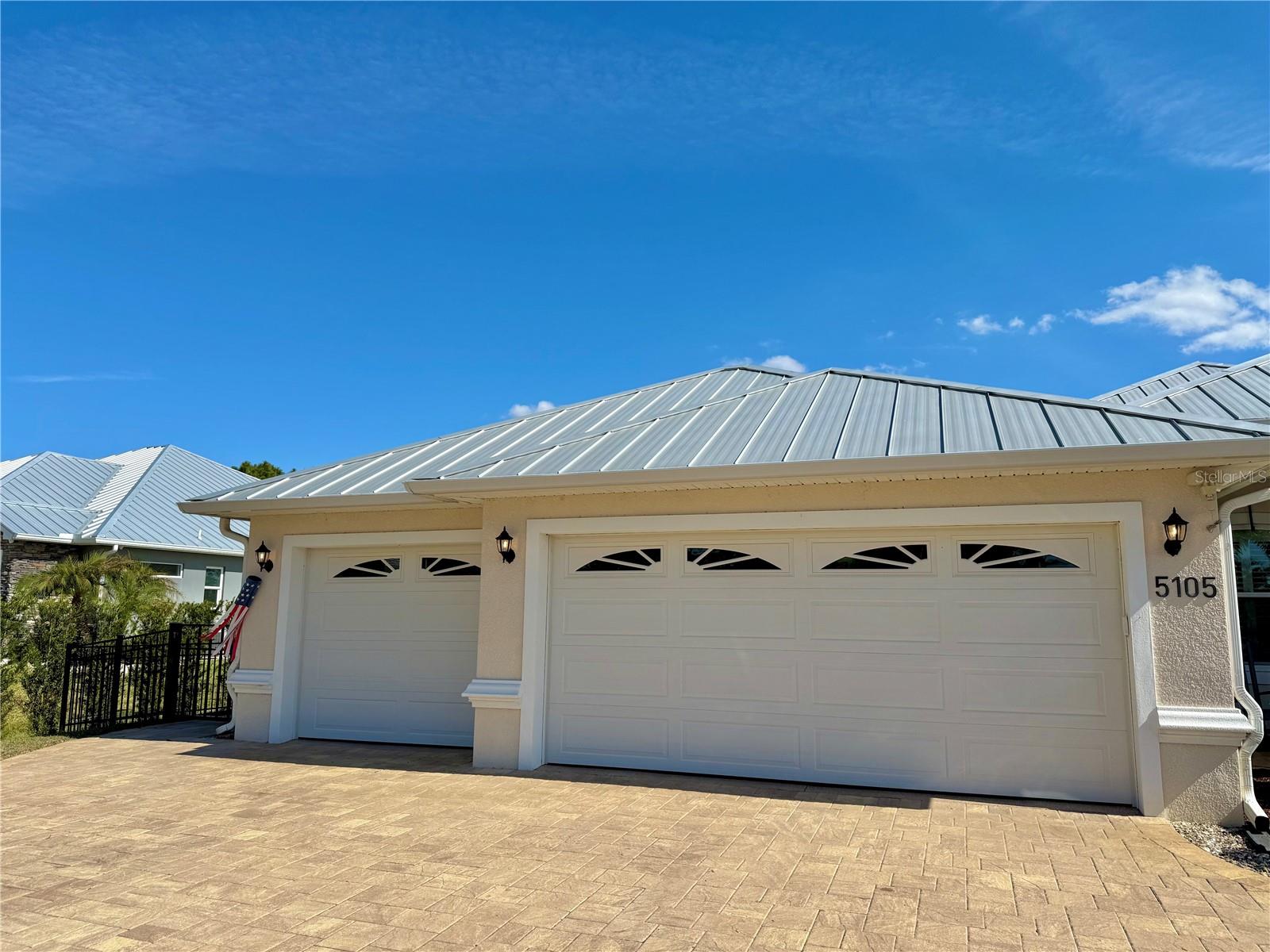 SUN N LAKE - Residential