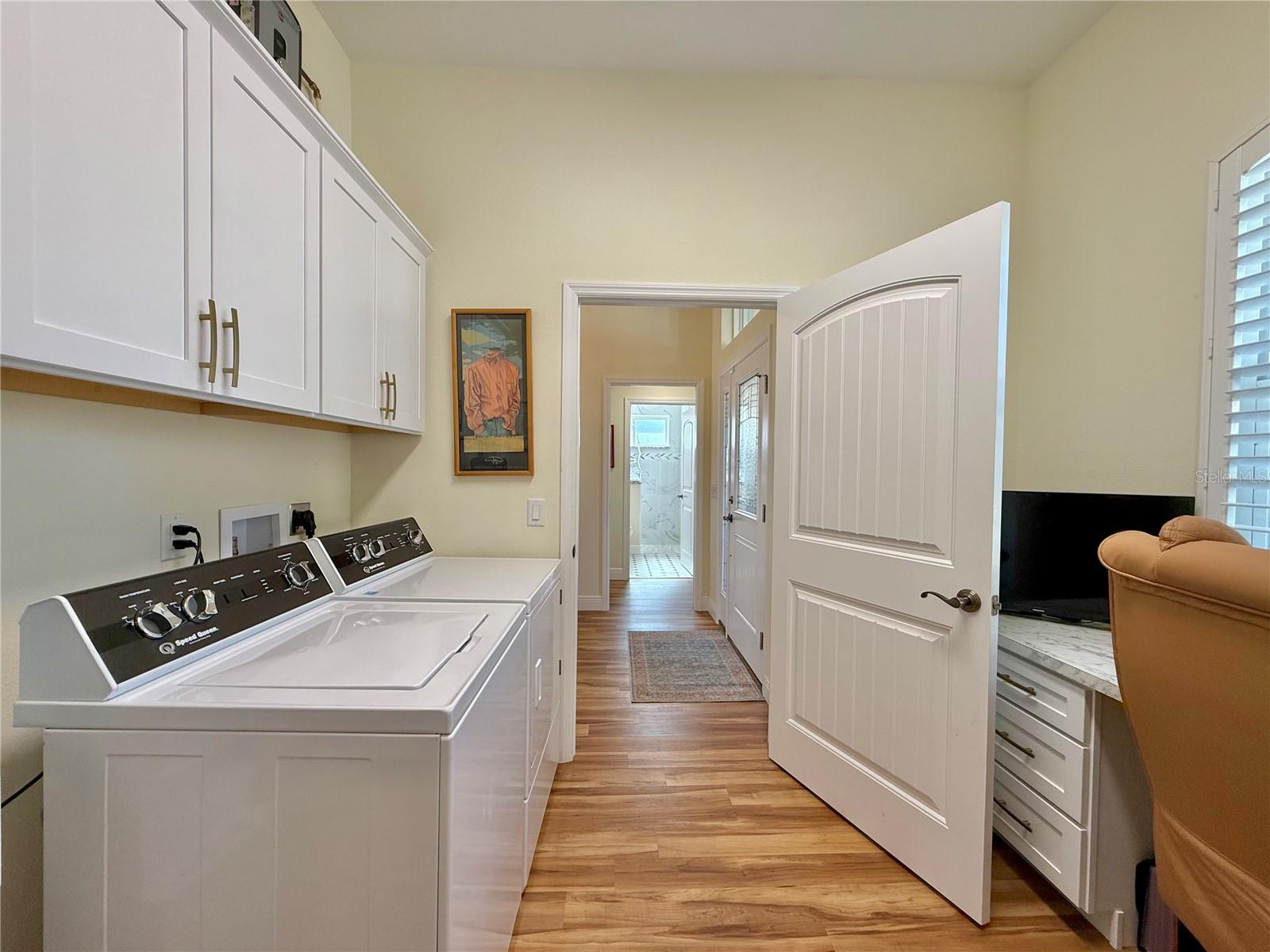 SUN N LAKE - Residential