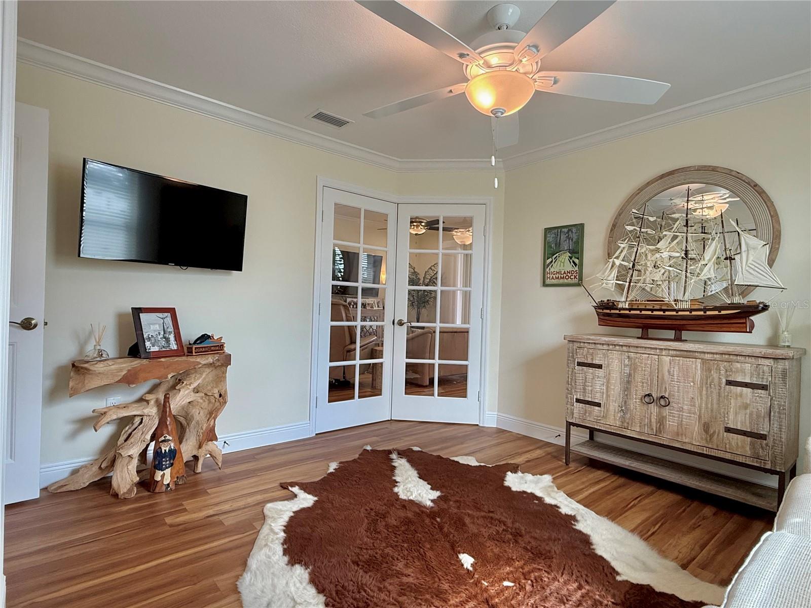 SUN N LAKE - Residential