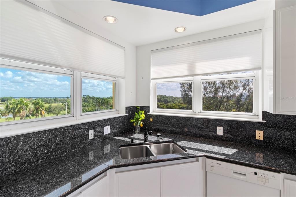 VIZCAYA AT LONGBOAT KEY PH 01 - Residential