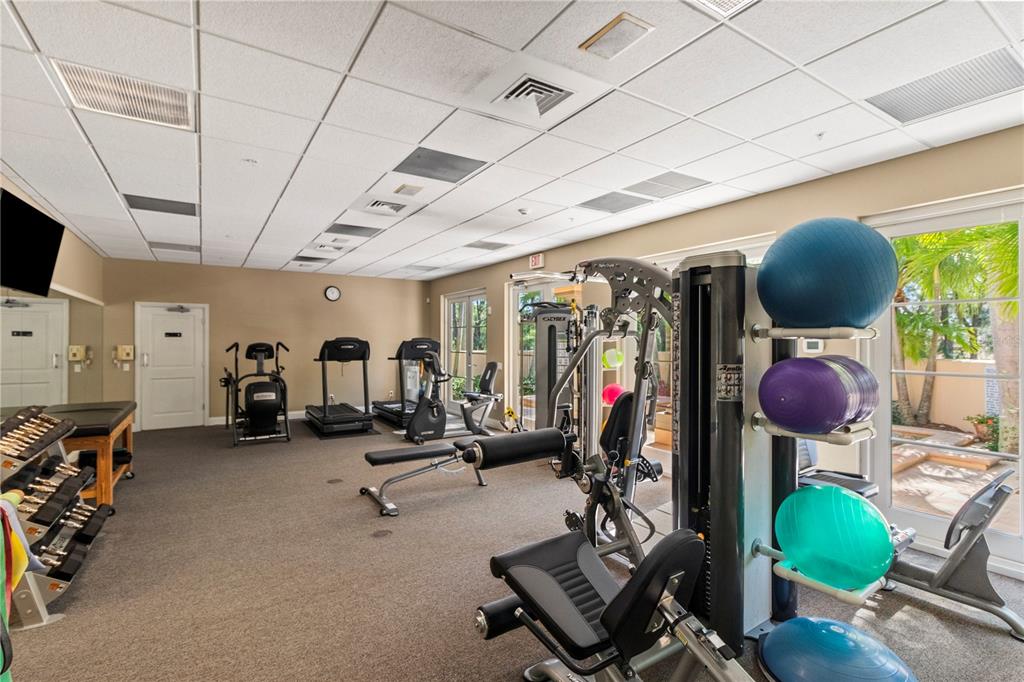 VIZCAYA AT LONGBOAT KEY PH 01 - Residential