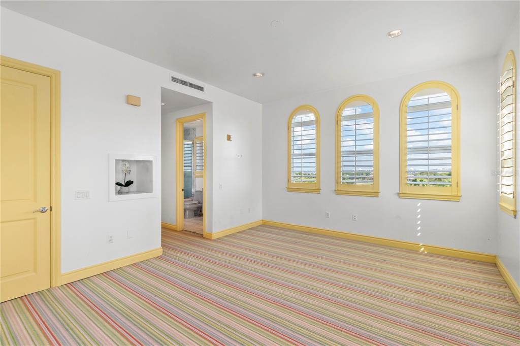 VIZCAYA AT LONGBOAT KEY PH 01 - Residential