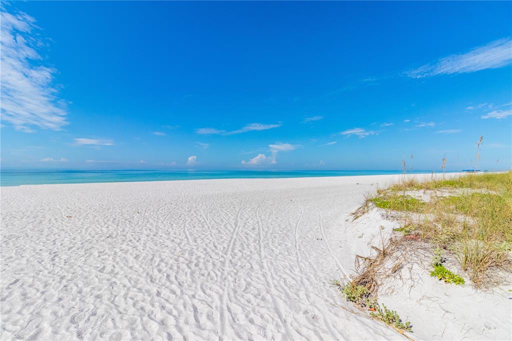VIZCAYA AT LONGBOAT KEY PH 01 - Residential