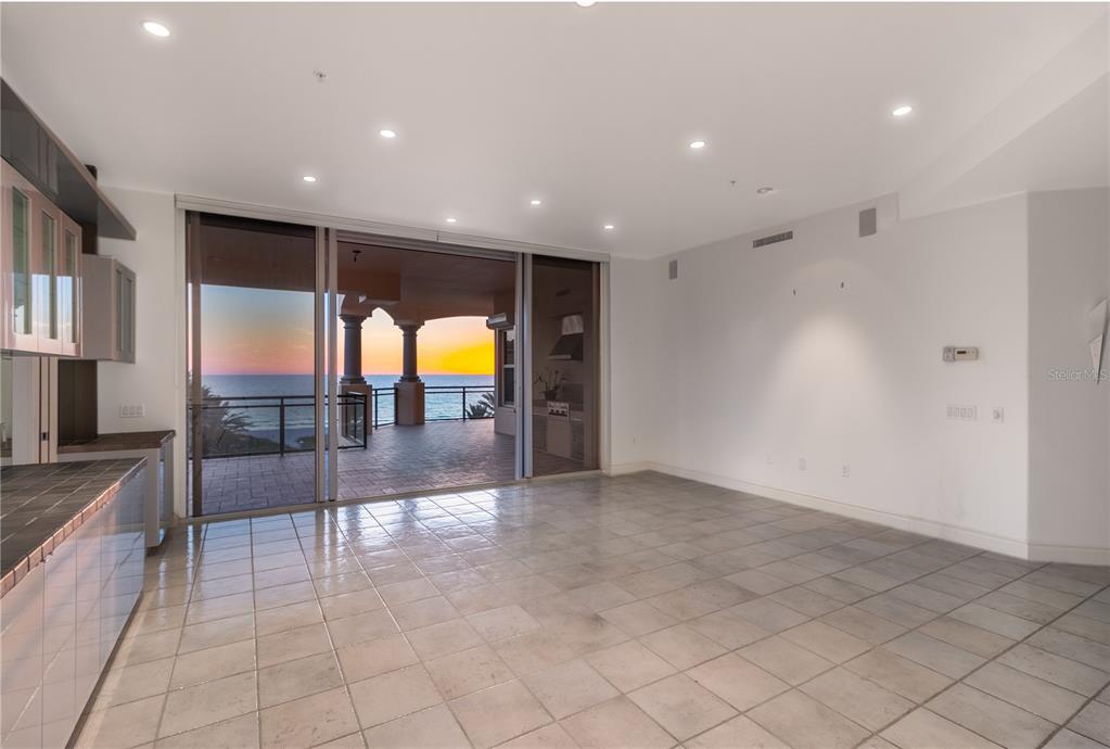 VIZCAYA AT LONGBOAT KEY PH 01 - Residential