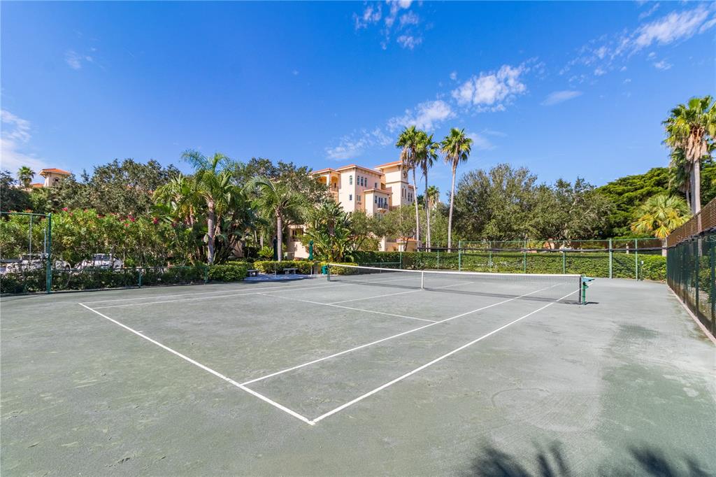 VIZCAYA AT LONGBOAT KEY PH 01 - Residential