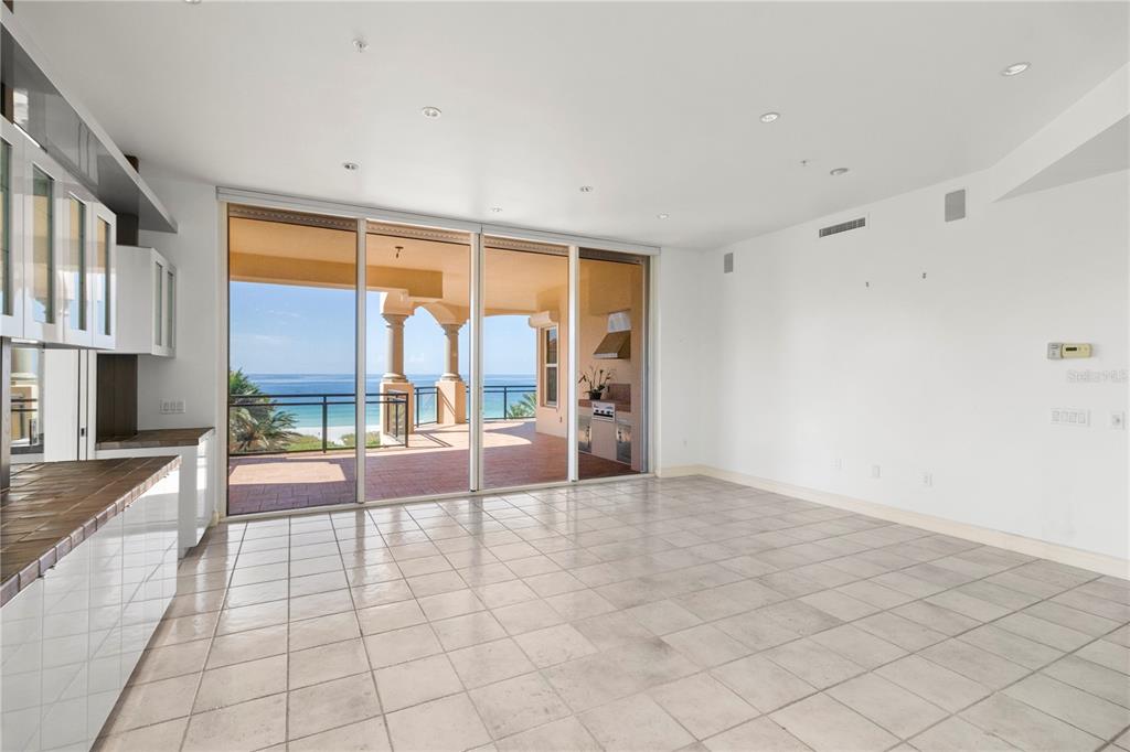 VIZCAYA AT LONGBOAT KEY PH 01 - Residential