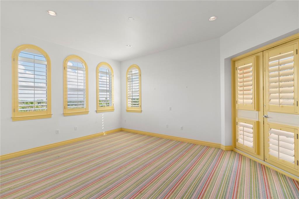 VIZCAYA AT LONGBOAT KEY PH 01 - Residential