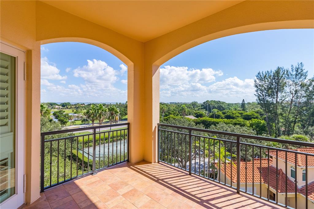 VIZCAYA AT LONGBOAT KEY PH 01 - Residential