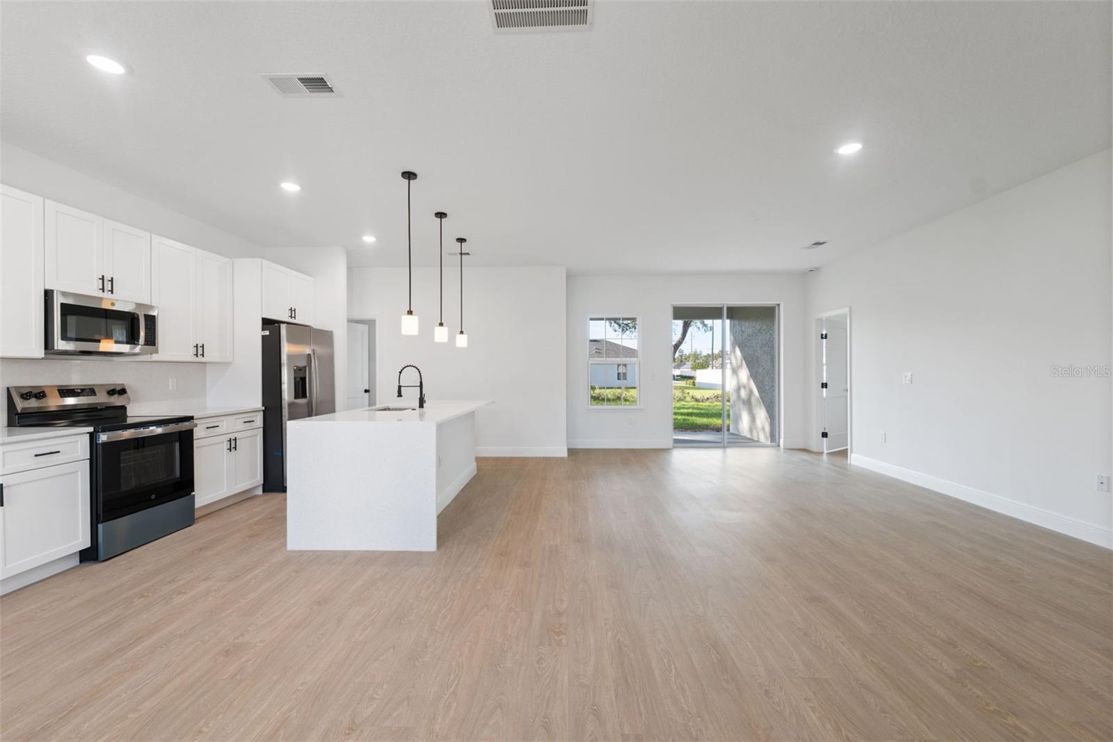 MARION OAKS UN 7 - Residential