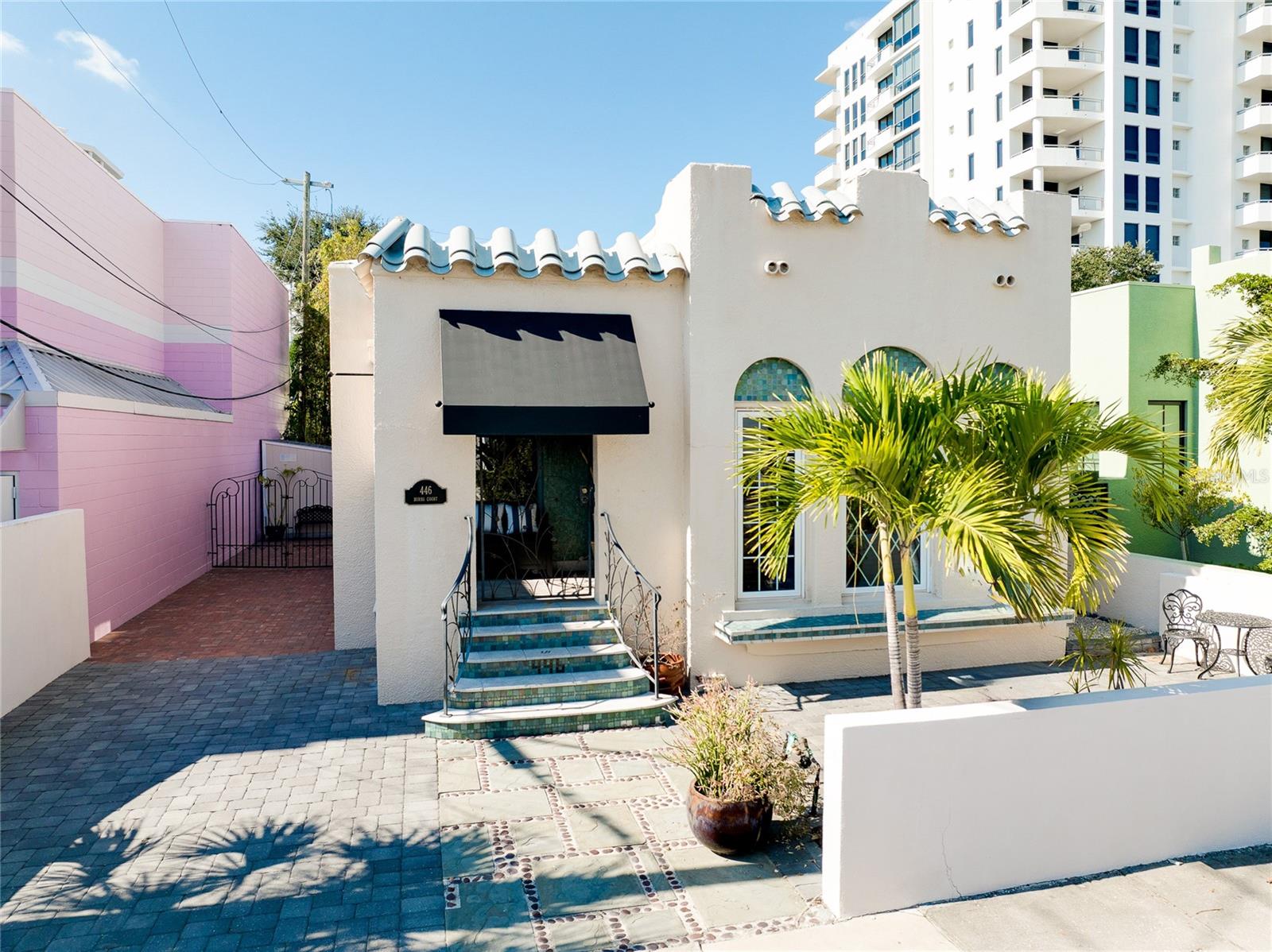 BURNS COURT - Residential